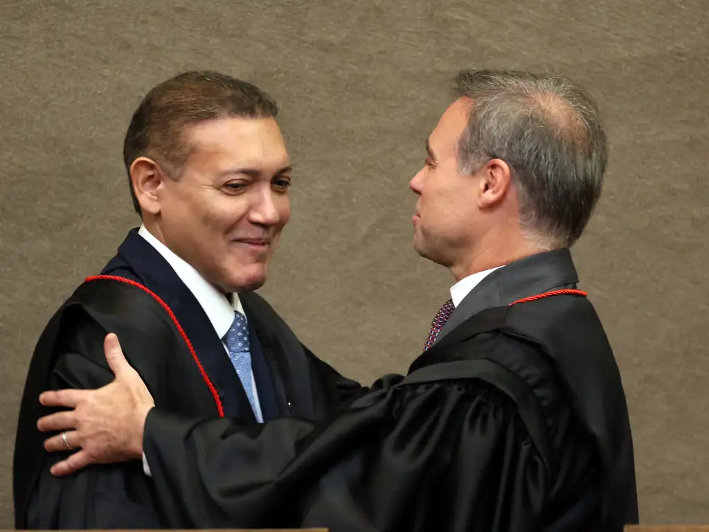 Kassio rejeita banir canais políticos no WhatsApp antes do 2º turno