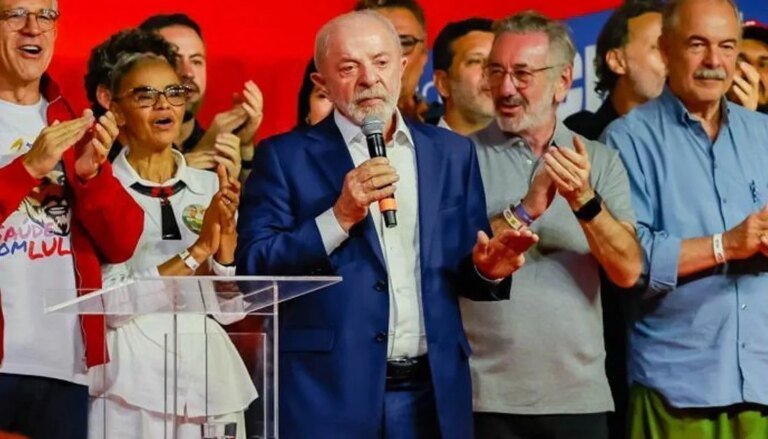 Lula convoca aliados para reunião após 1º turno em Brasília; veja lista