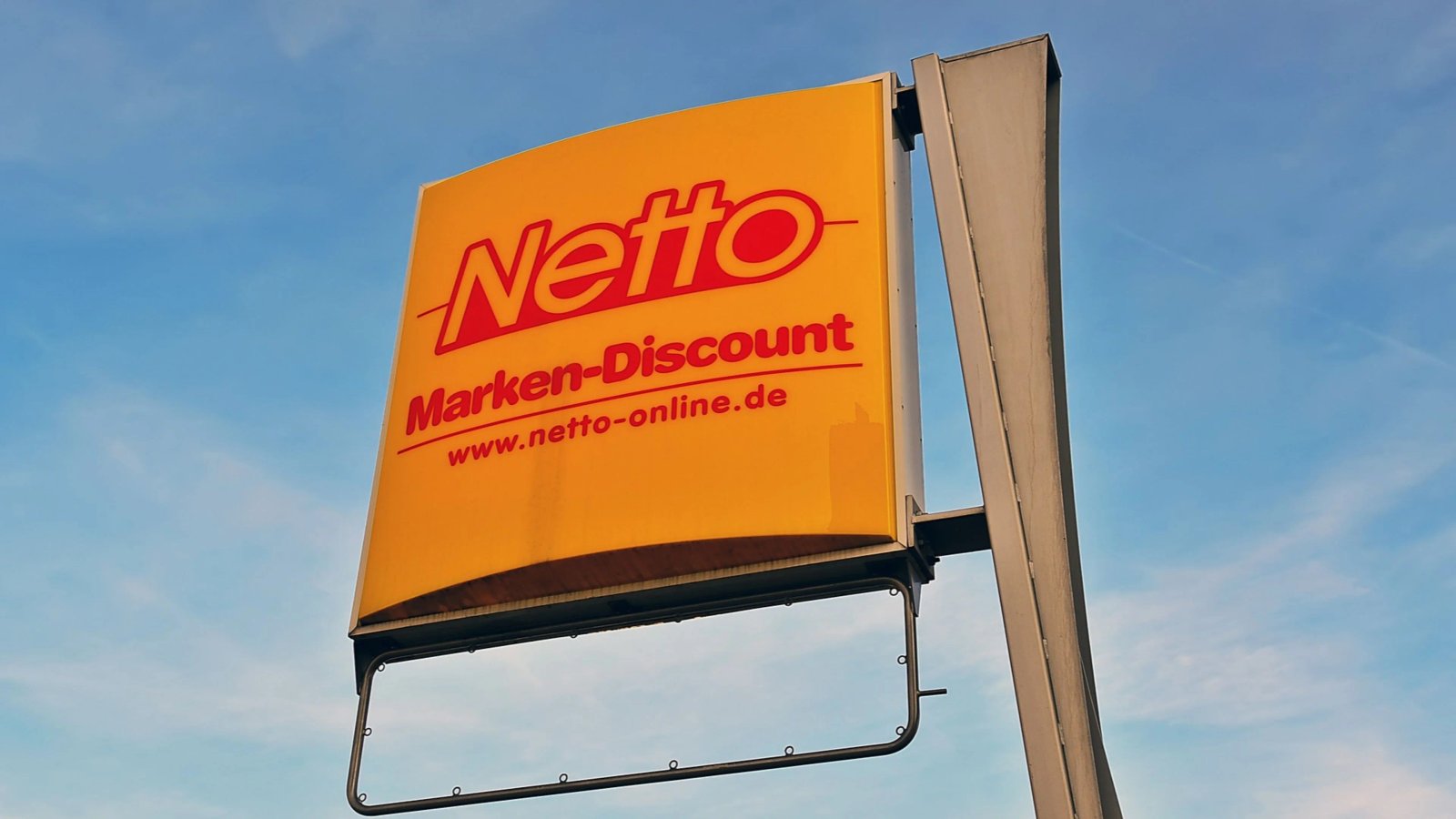 Netto lança mochila prática para uso diário e acessível