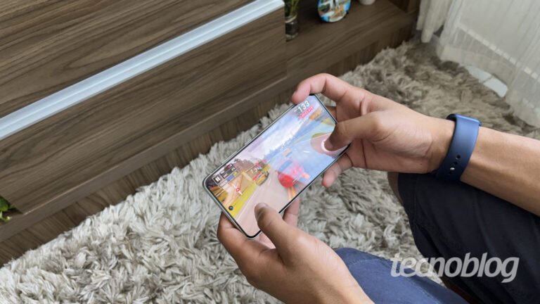 Samsung é multada por publicidade falsa em smartphones