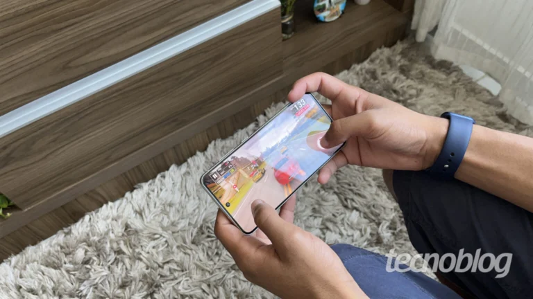 Samsung é multada por publicidade falsa em smartphones