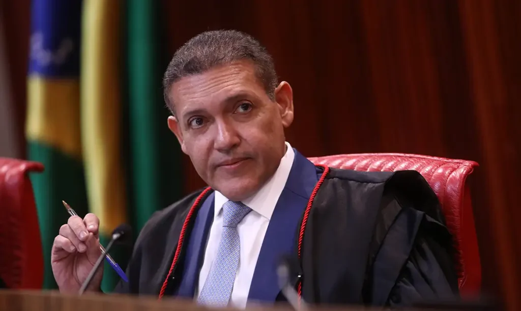 TSE determina suspensão do 'Exército do Lula' por 48 horas