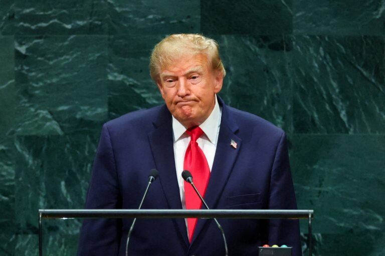 Trump critica uso de 'IA' em vez de 'superinteligência'